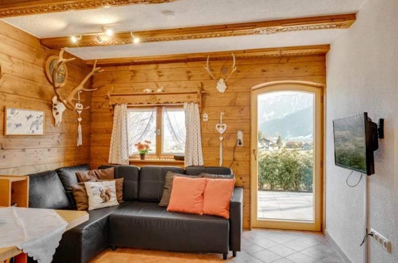 Ferienhaus Veronika Mit 2000Qm Garten Und Bergblick Unterammergau Exteriör bild