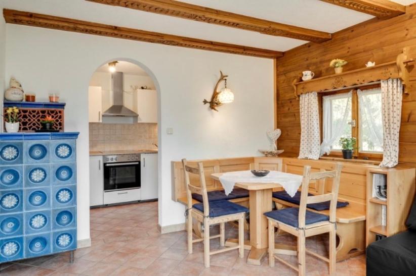 Ferienhaus Veronika Mit 2000Qm Garten Und Bergblick Unterammergau Exteriör bild